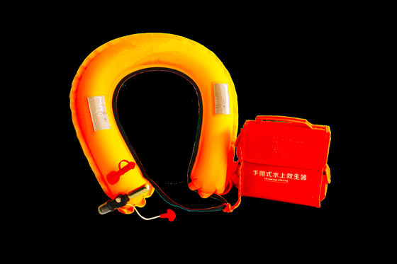 हाथ फेंक पानी बचाव उपकरण लाइन फेंक inflatable Lifering